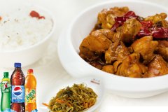 選擇張成榮香辣雞架飯加盟，締造財富傳奇人生！